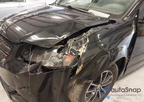 2017 Dodge Grand Caravan Gt from USA, damaged, VIN 2C4RDGEG8HR681584